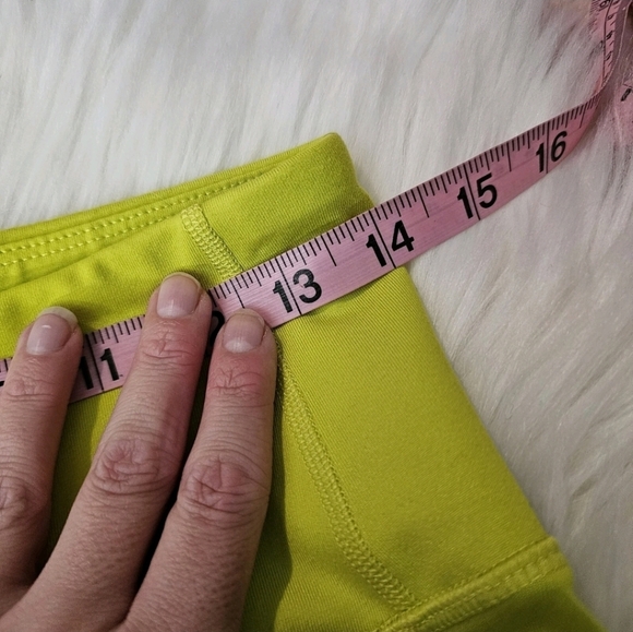 Old Navy • Elevate Crop Leggings - Picture 8 of 10